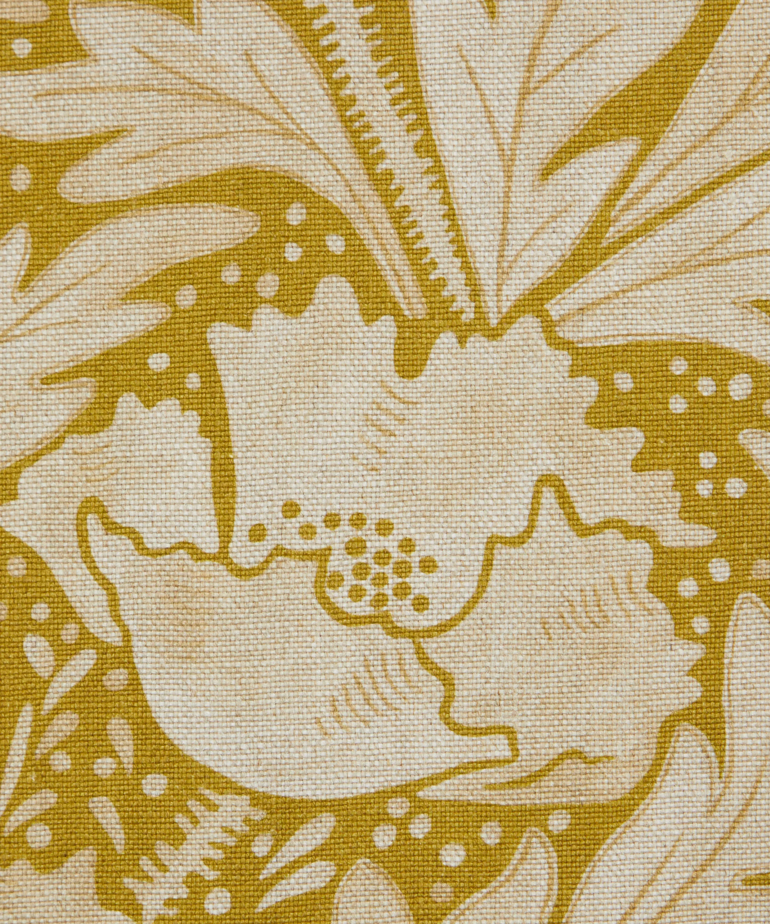 Liberty Tudor Poppy Linen