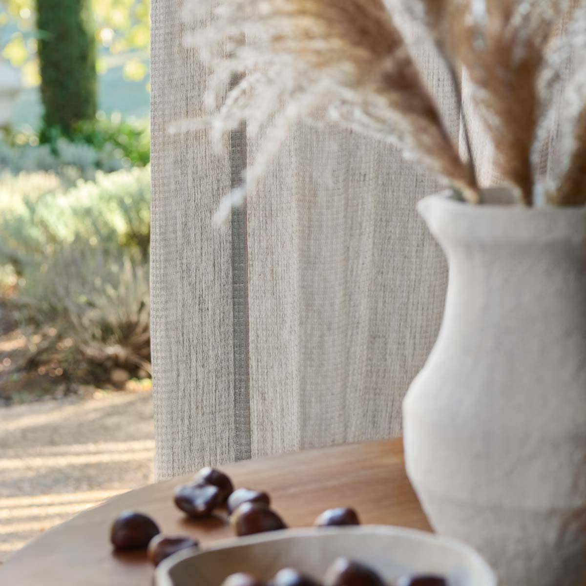 Alhambra Centeno – Jacquardstoff mit Wabenrelief