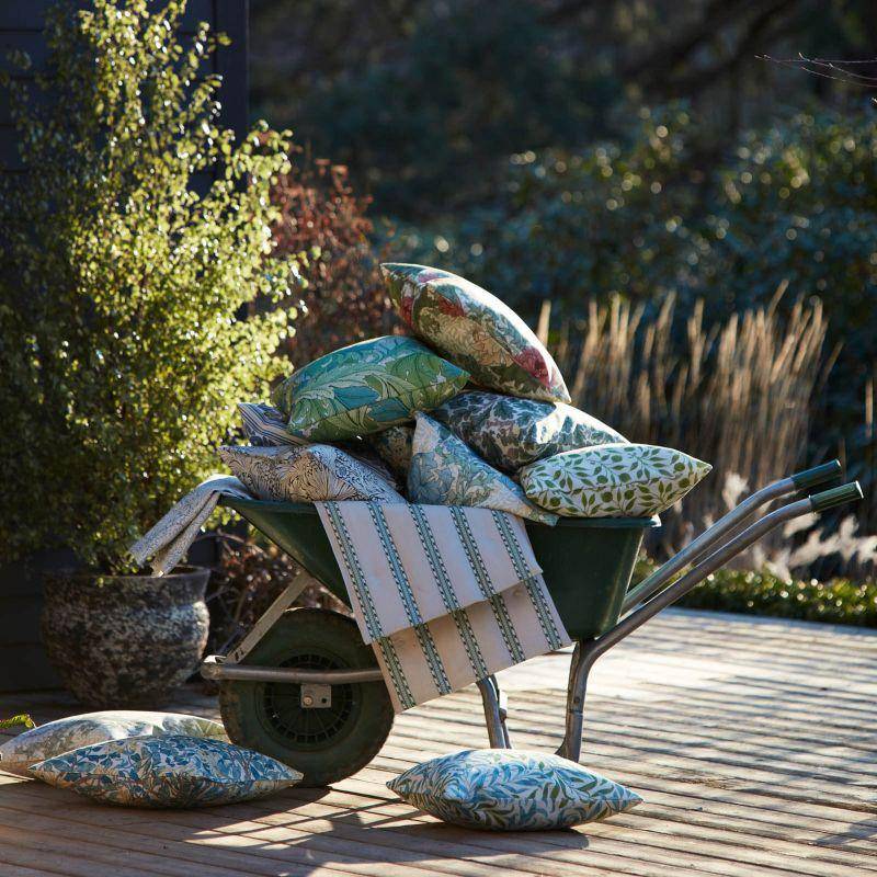 Morris  & Co  Honeysuckle  