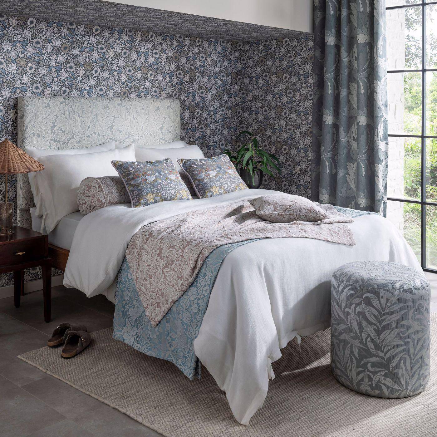 Clarke & Clarke Willow Boughs Jacquard