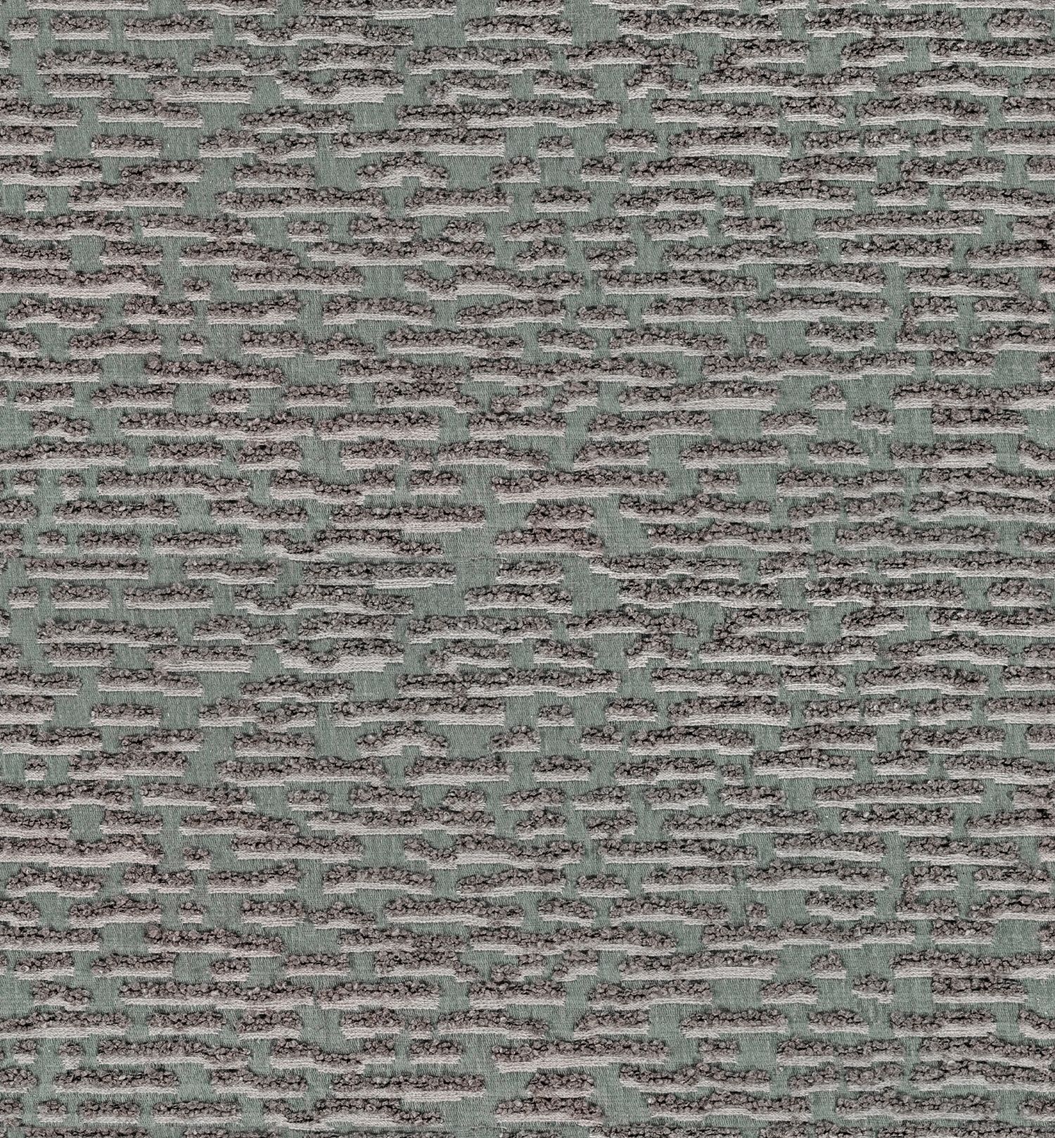 693