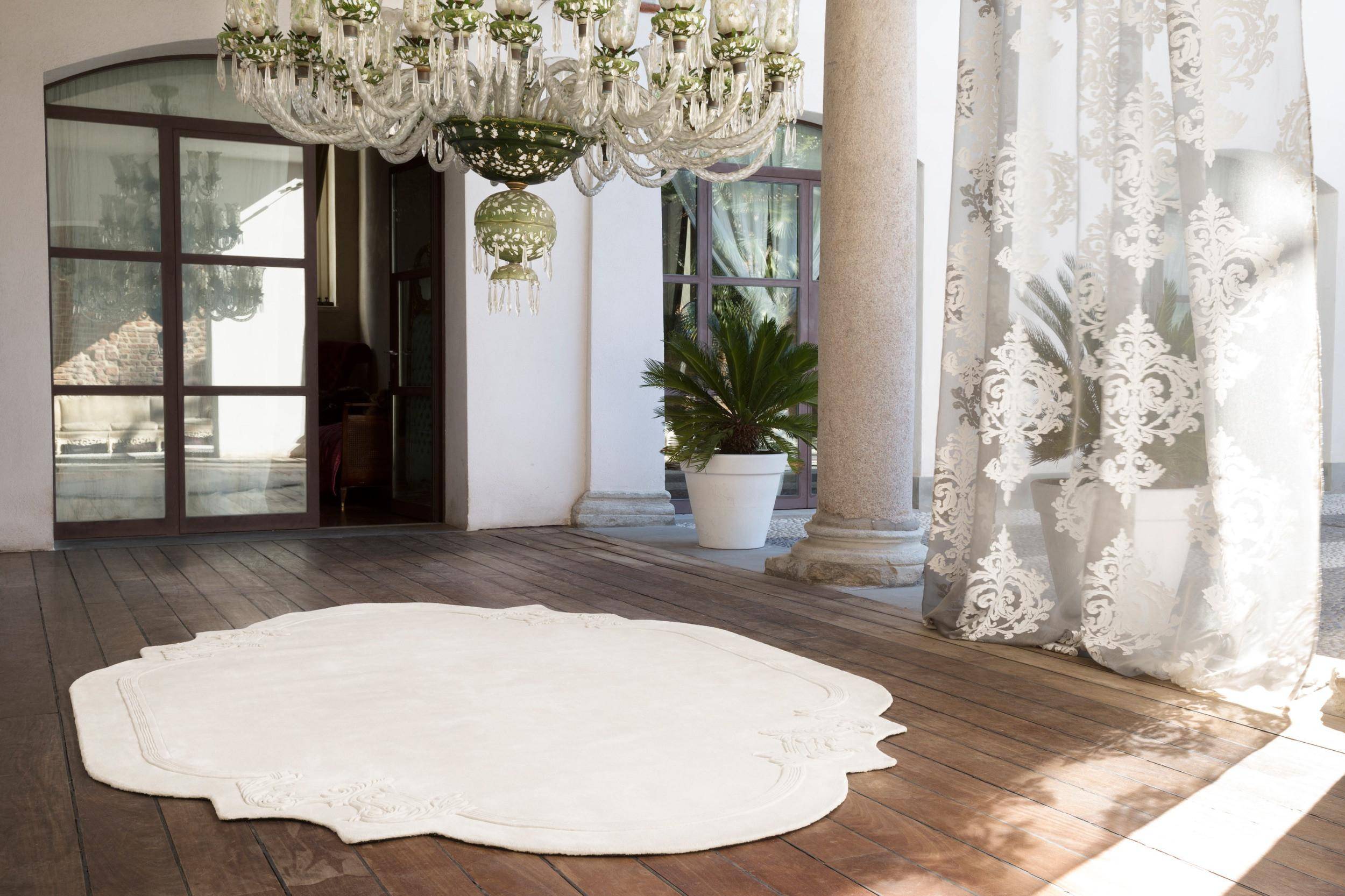 Fischbacher 1819 Rococo