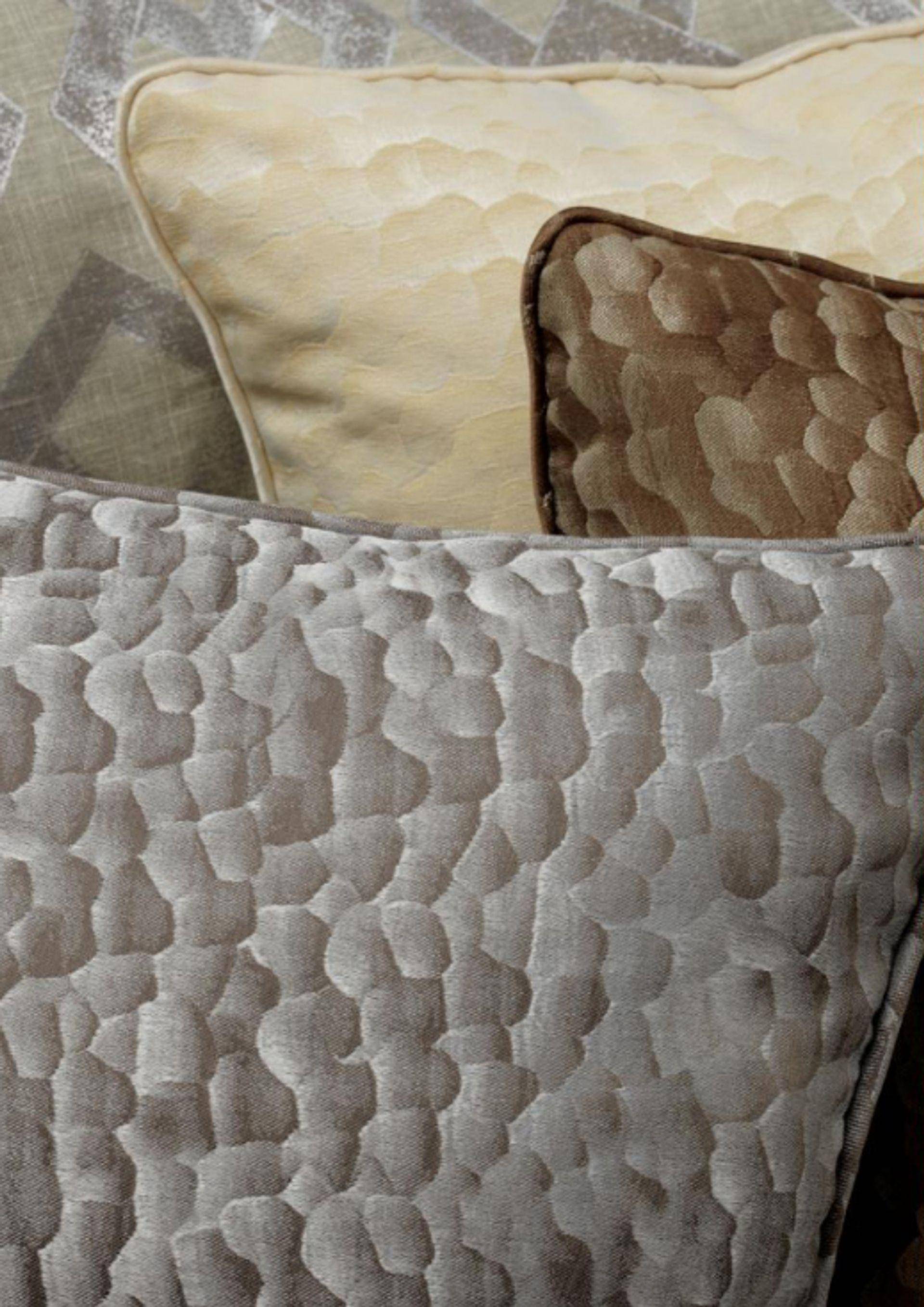 Matalick Shell Jim Thompson Metallic Shell – Dekostoff | Villakontor