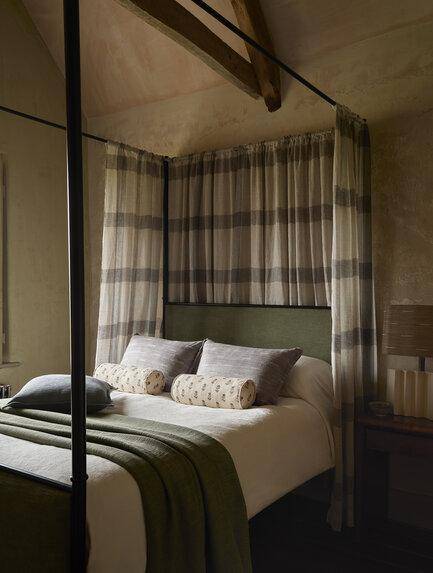 Hodsoll McKenzie Siro RE