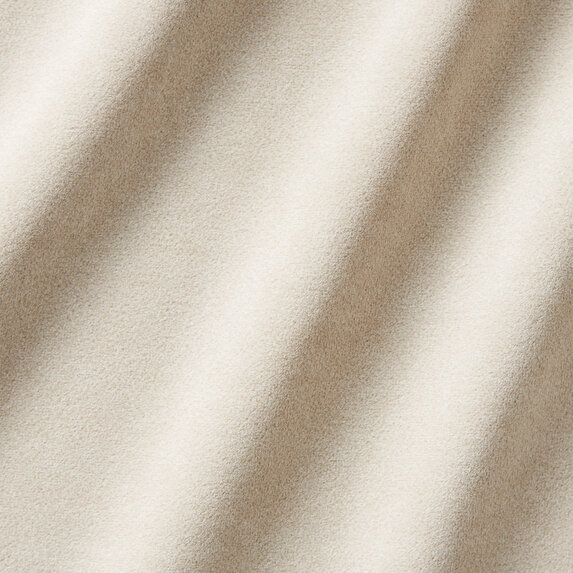 884