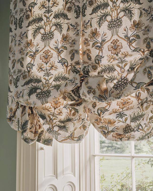 Colefax & Fowler Carmine