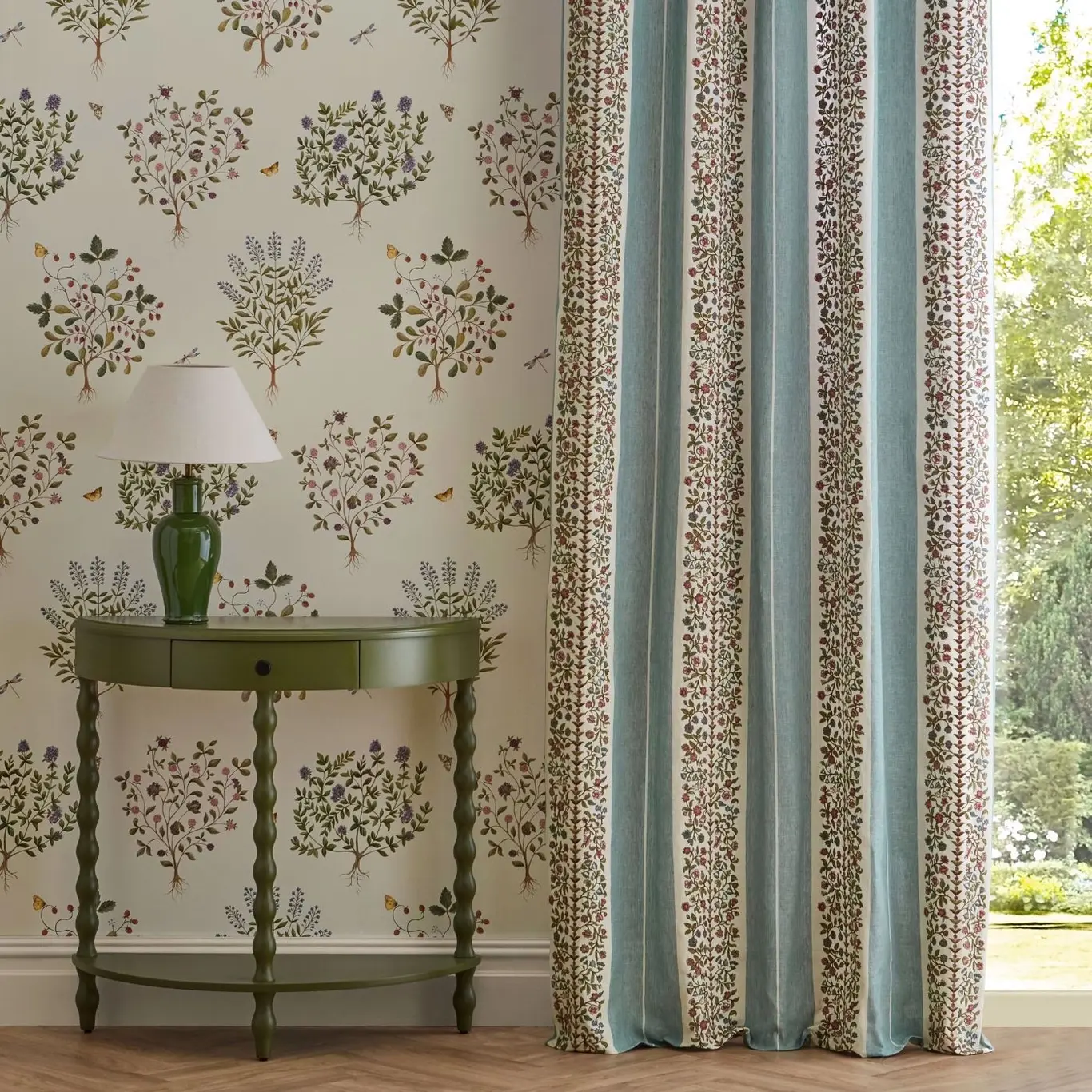  Sanderson Thyme Walk Wallpaper