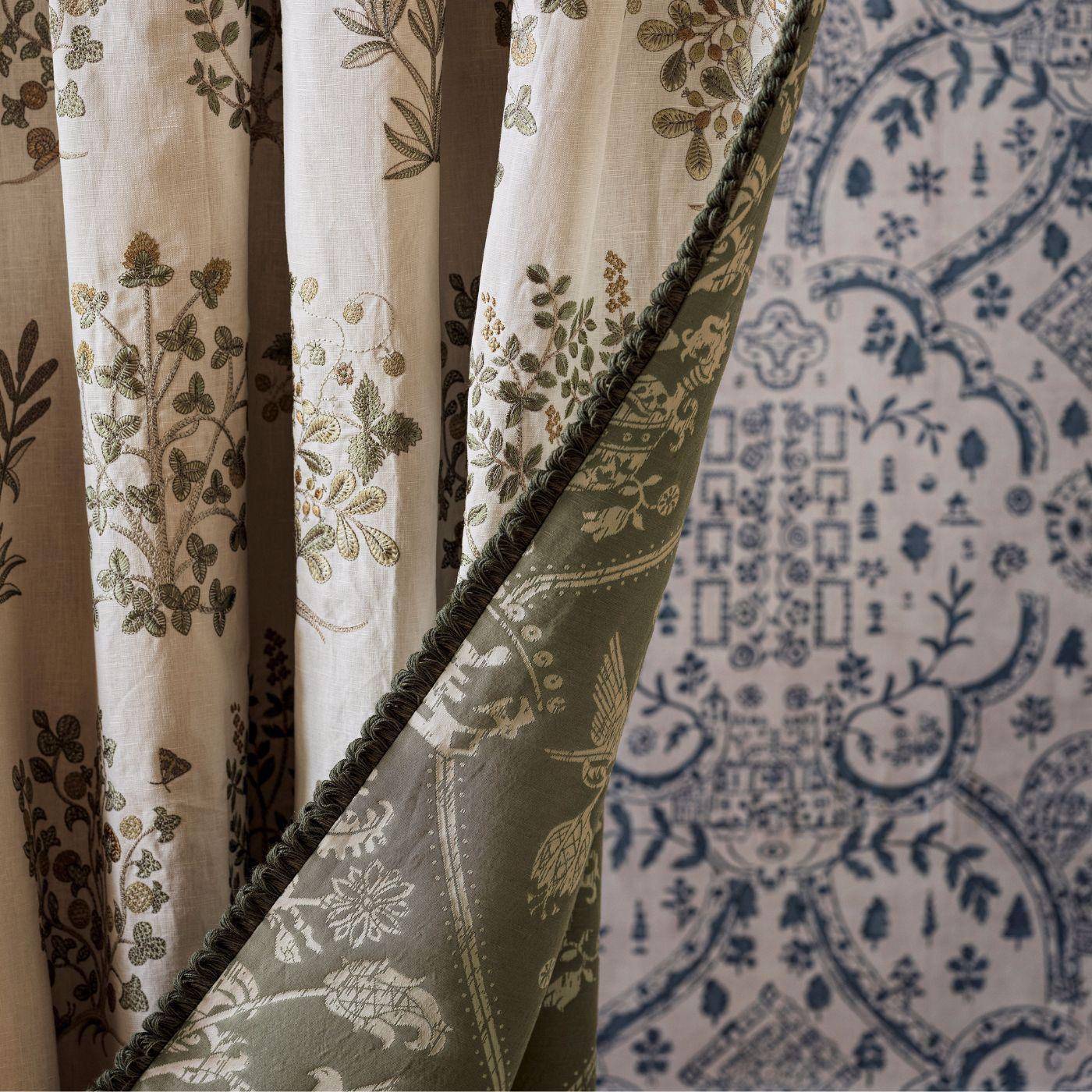 Sanderson Thyme Walk