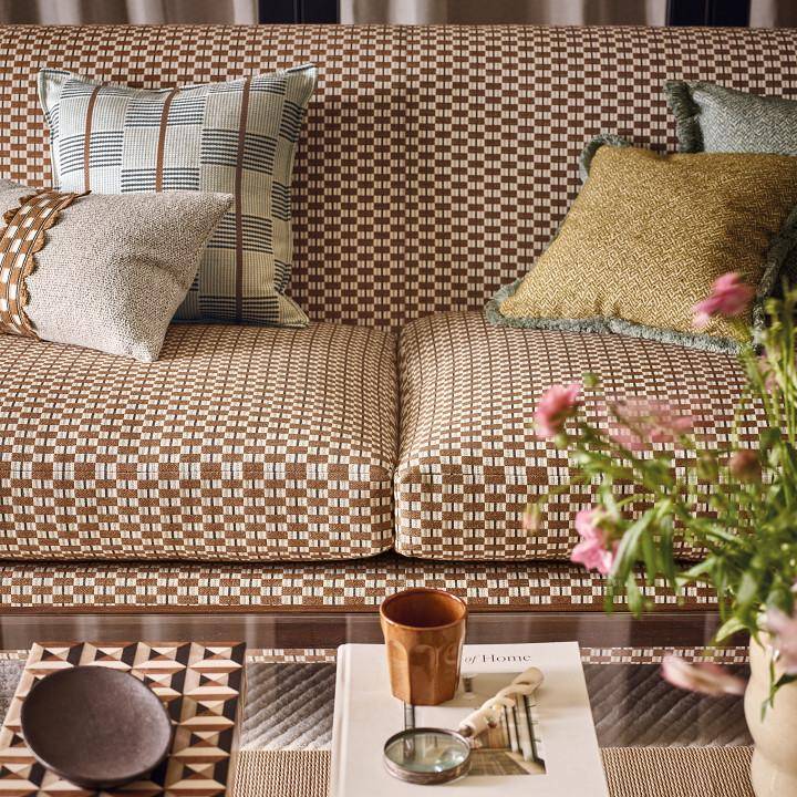 Romo Bodin – geometrischer Jacquard-Stoff