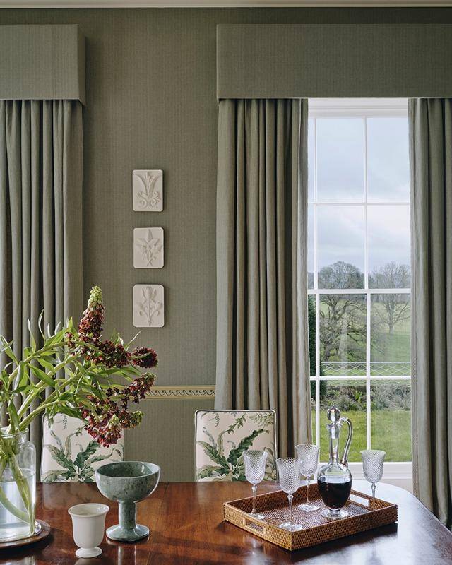 Colefax and Fowler Hector Wallcovering