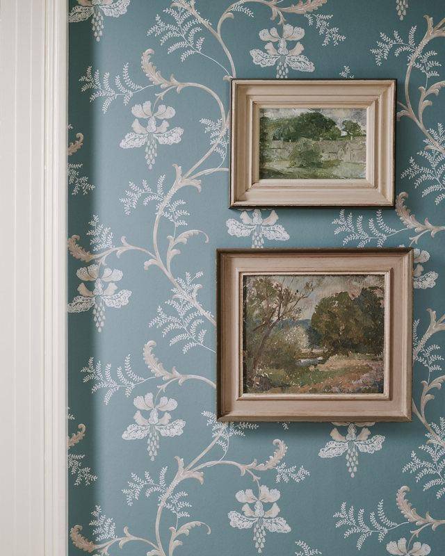 Colefax and Fowler Bellflower Wallpaper