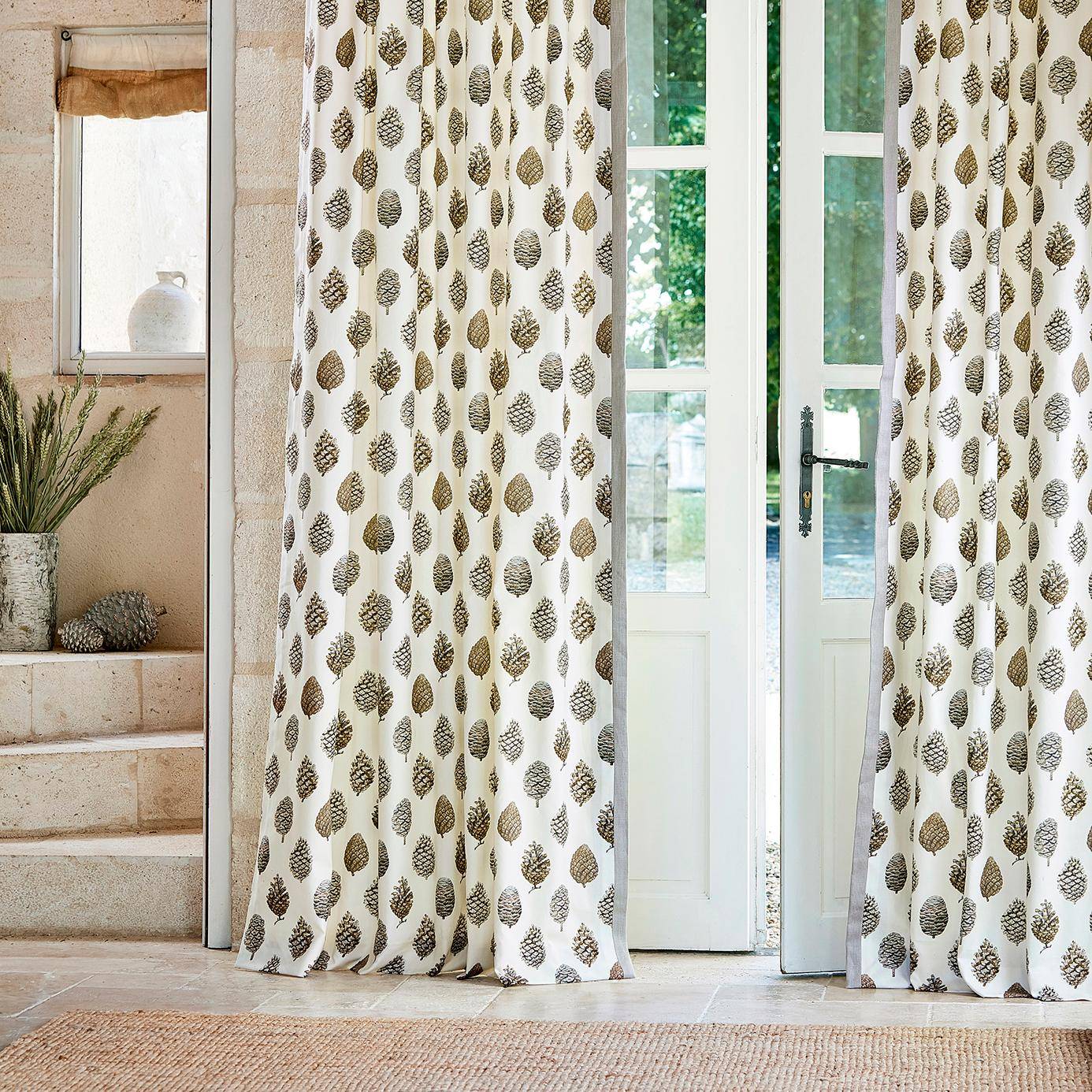 Sanderson Pine Cones