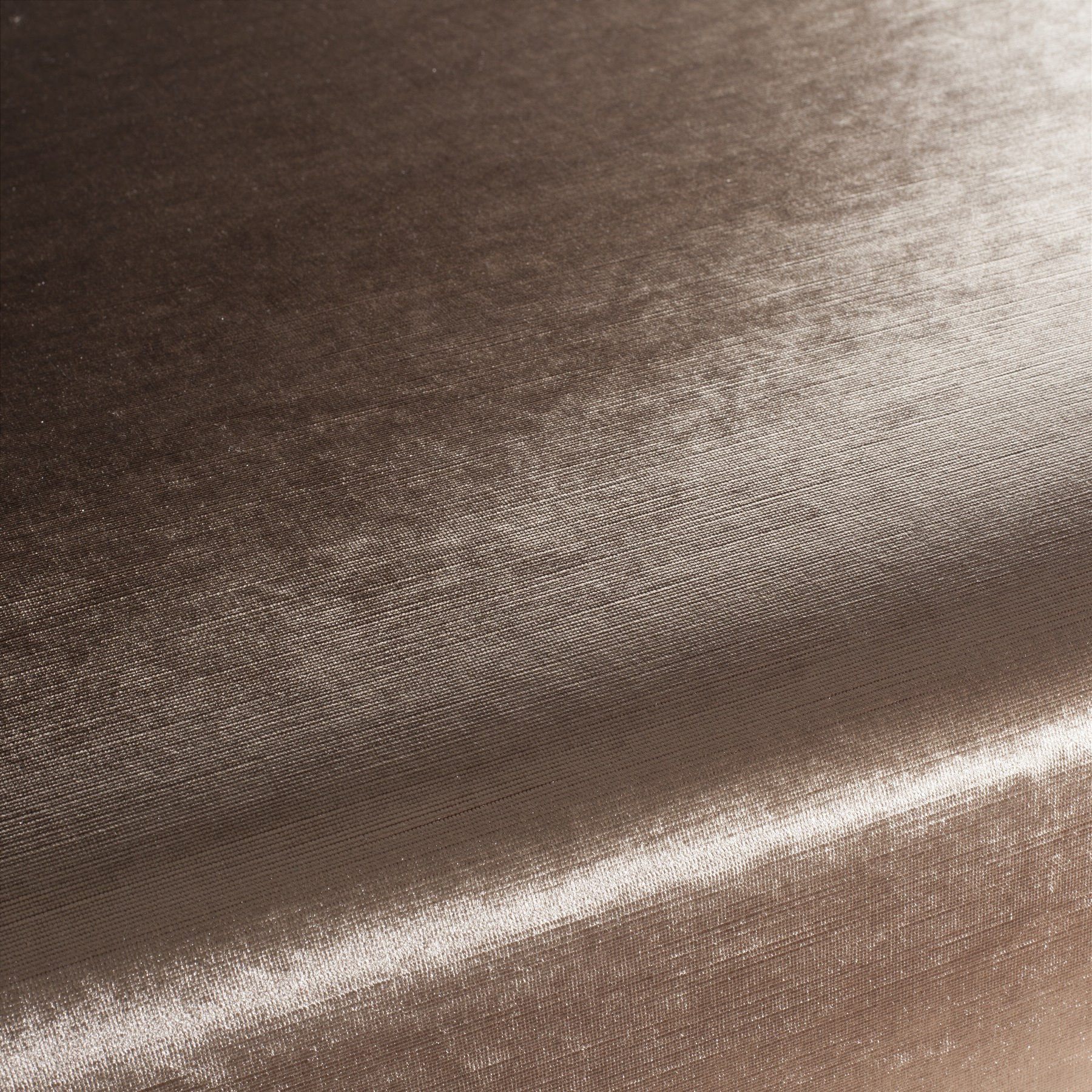 Carlucci Glossy Velvet