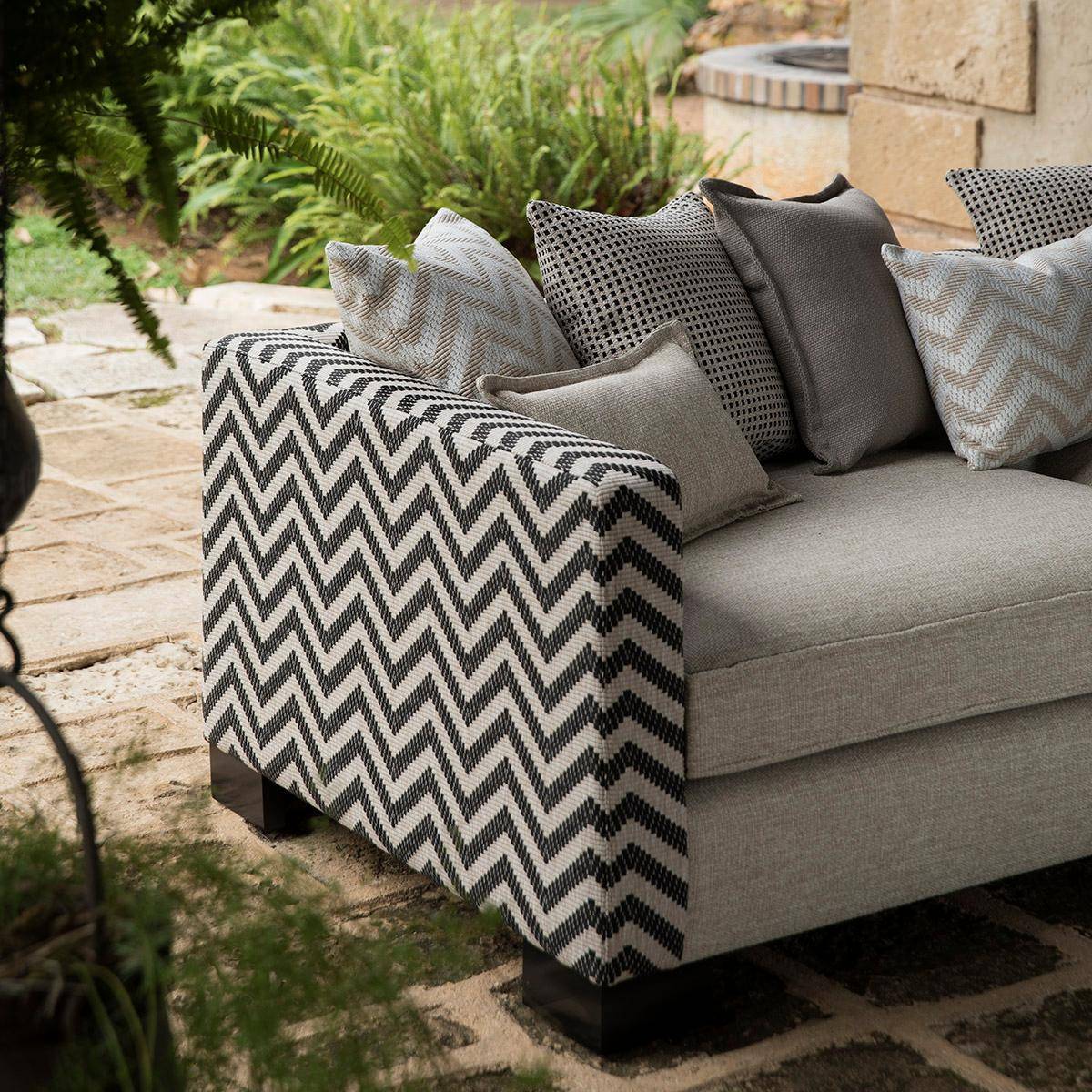 LIZZO Camelia – feuerfester Outdoor-Polypropylen-Polsterstoff