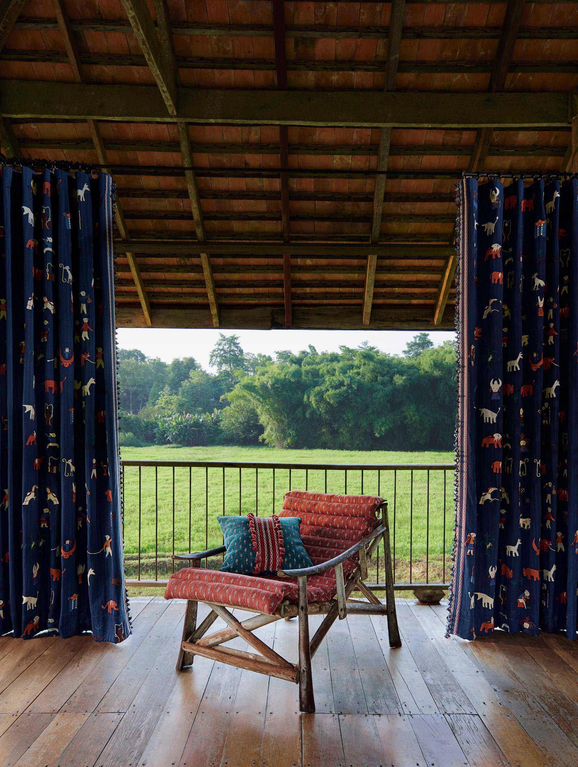 Jim Thompson Naga Embroidery