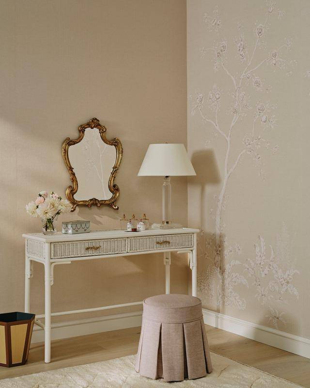 Colefax and Fowler Lambourne Plain