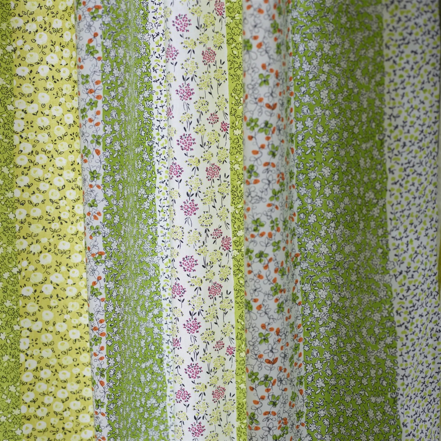 Designer Guild Forget Me Not