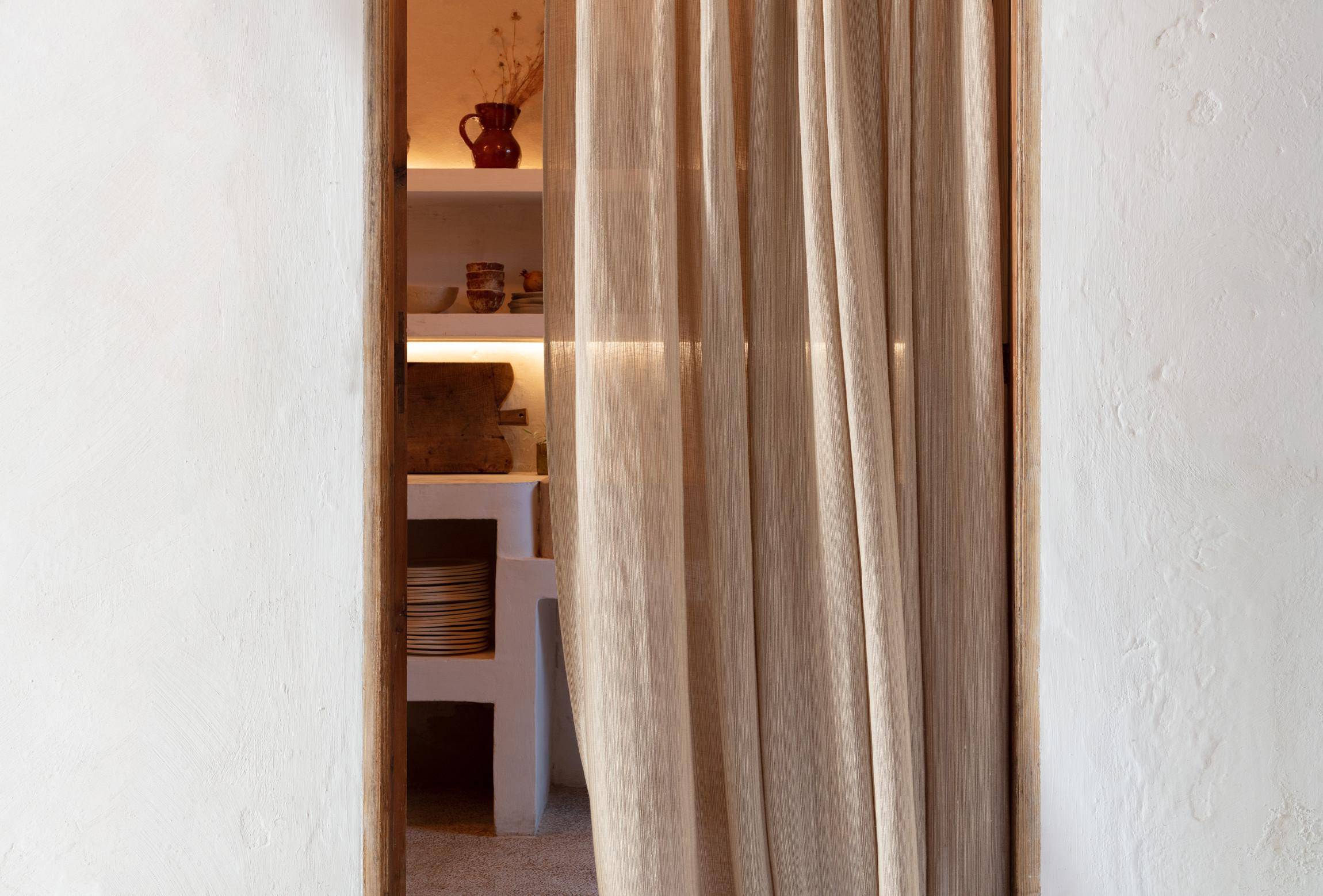 Fischbacher 1819 Timeless Traces