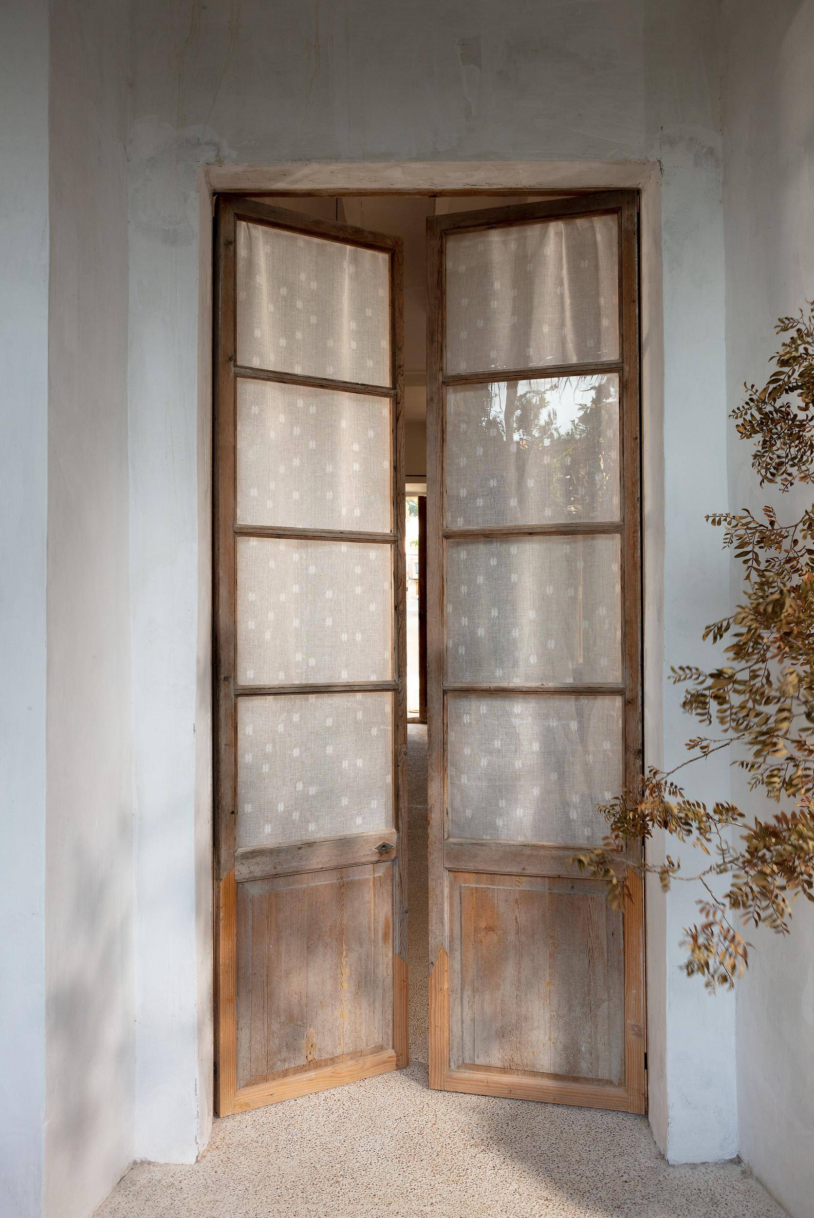 Fischbacher 1819 Crafted Echoes