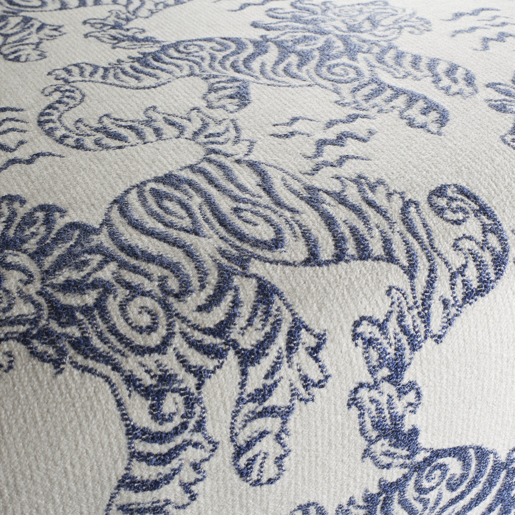 Carlucci Shadow Dancer – Cooler Jacquard Polsterstoff