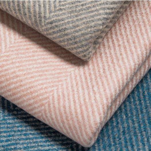 Holland & Sherry Quaintrelle