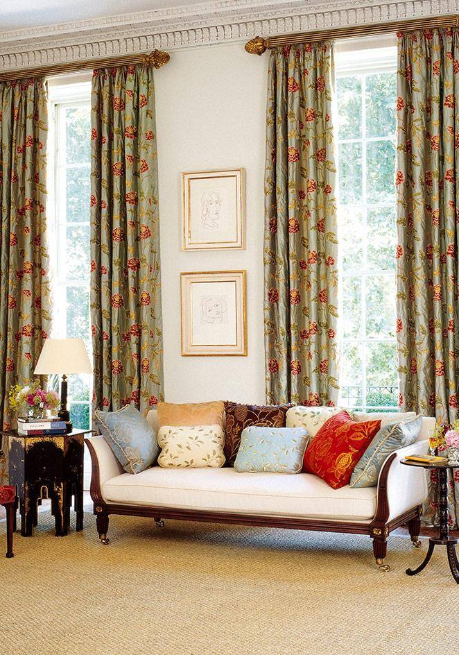 Colefax and Fowler Oriental Poppy  