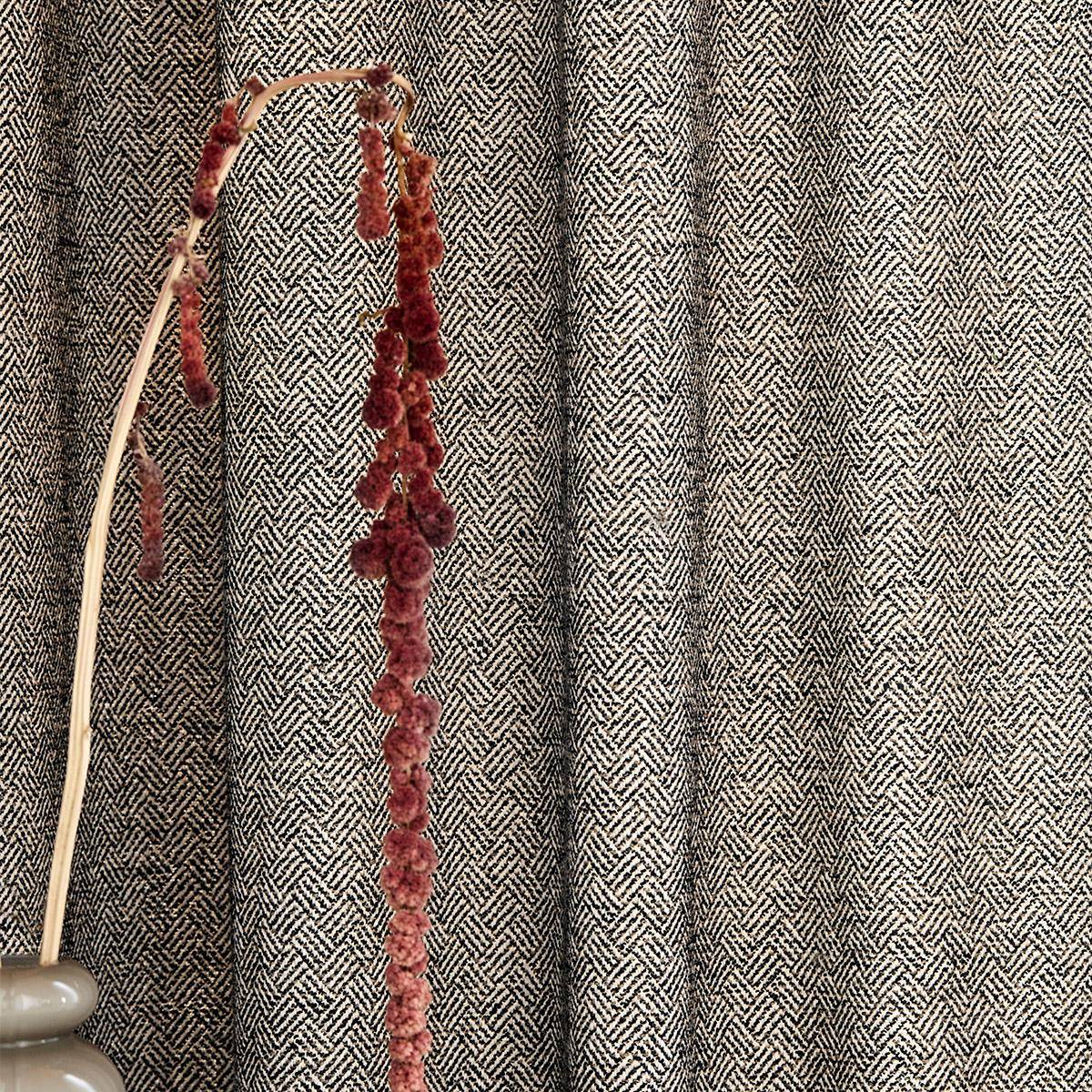 Pepe Peñalver Minka – Jaquard im Japanisches Design