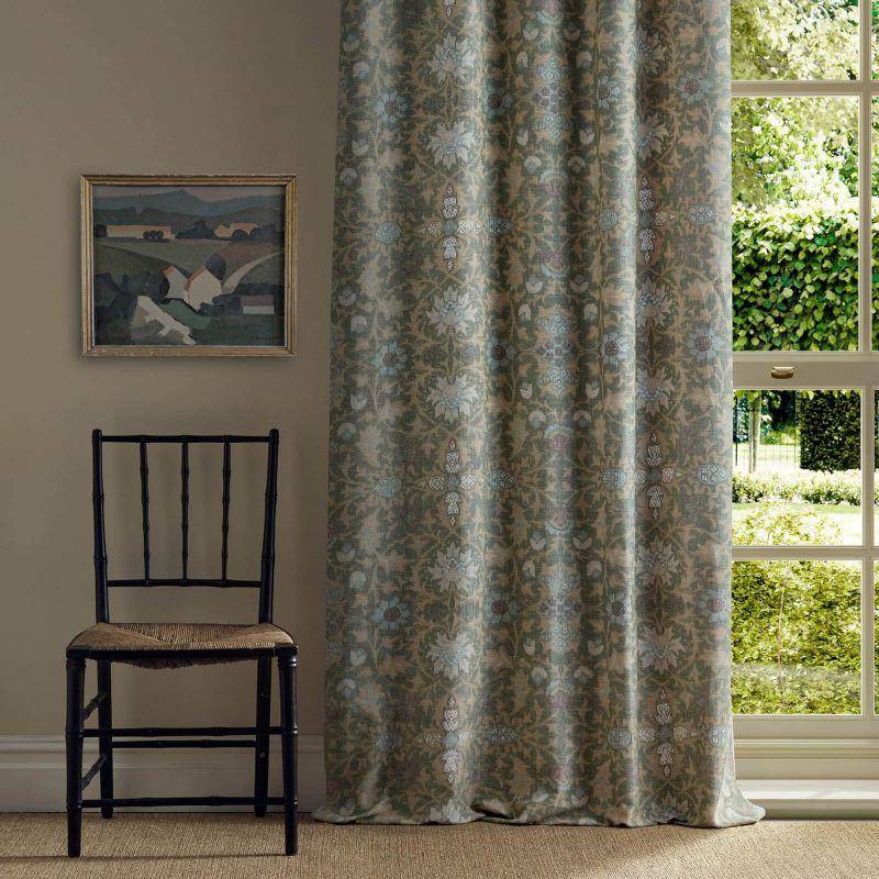 Morris & Co Wilton Warp Print