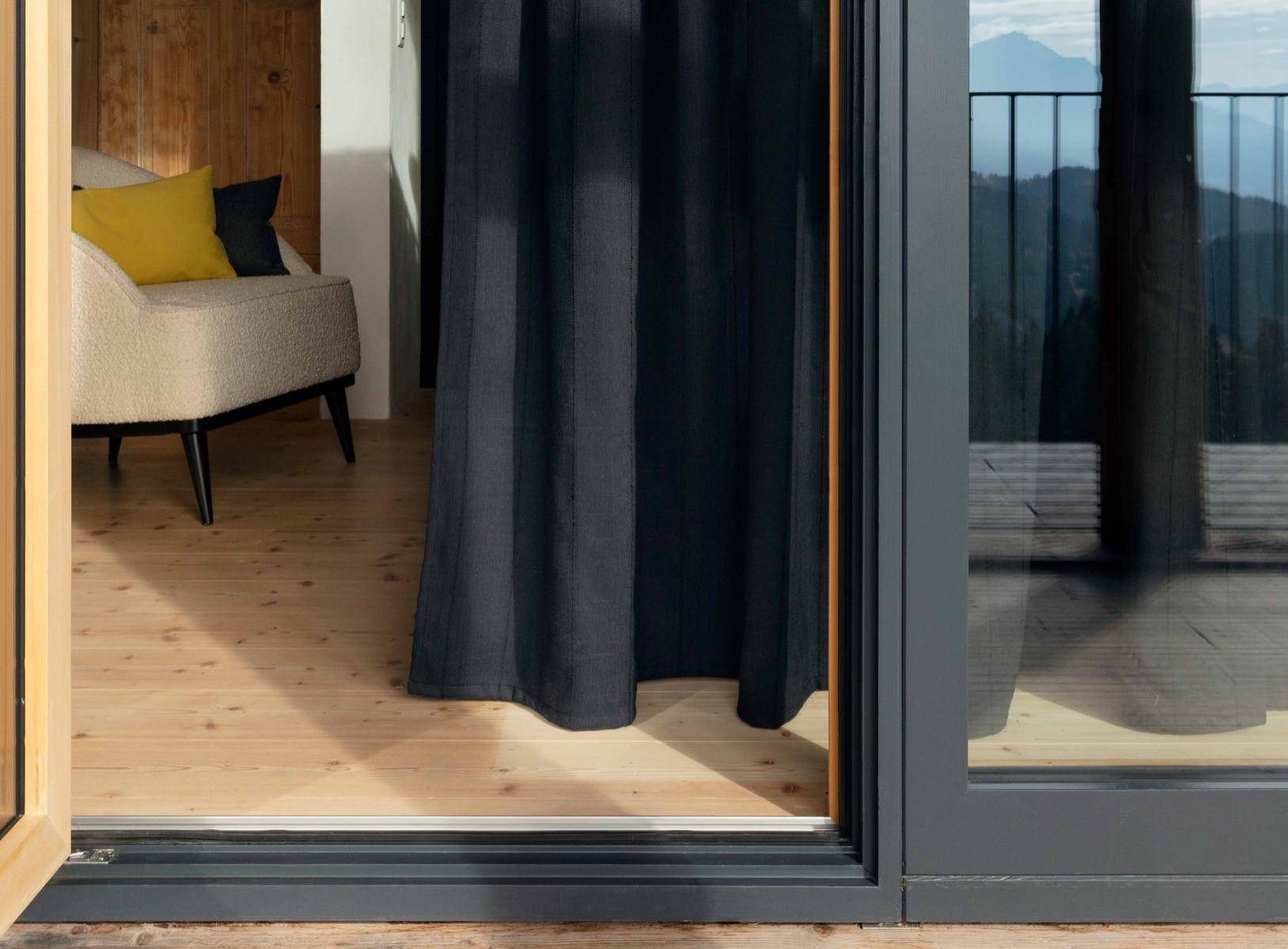 Fischbacher 1819 Andrin Stripe