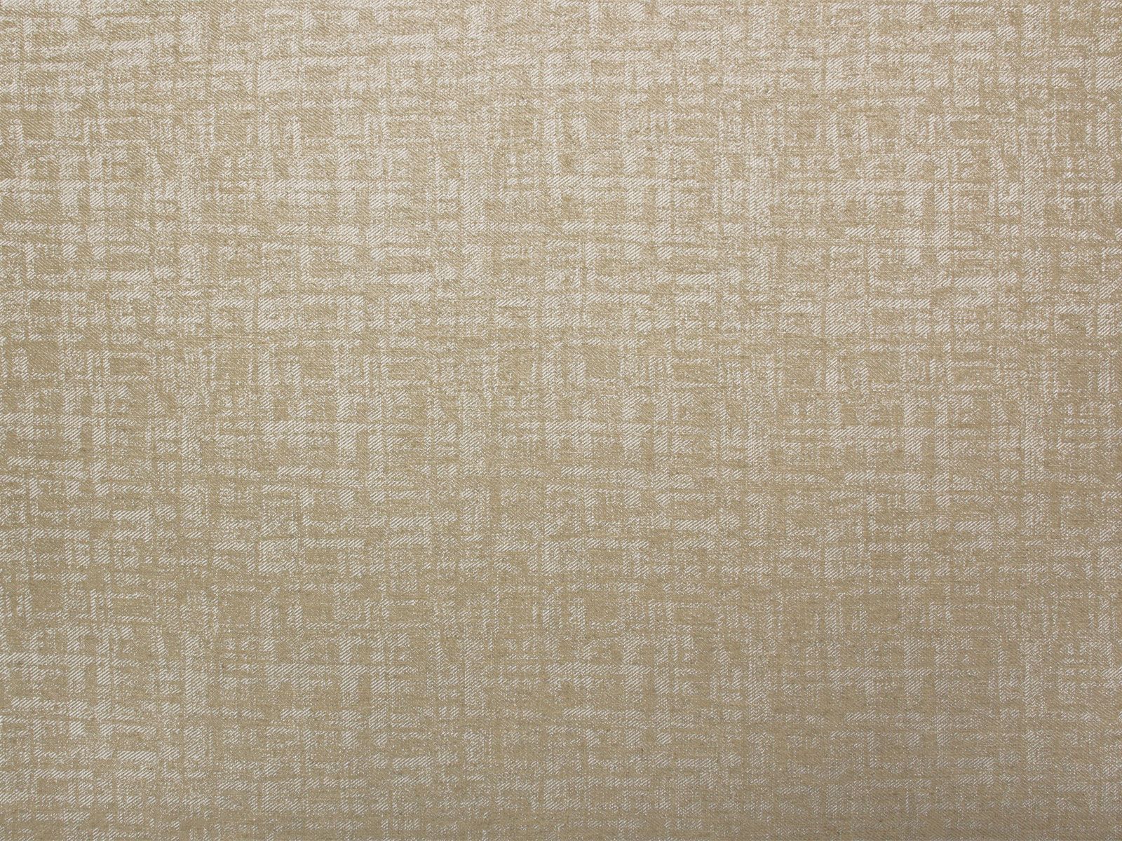 893