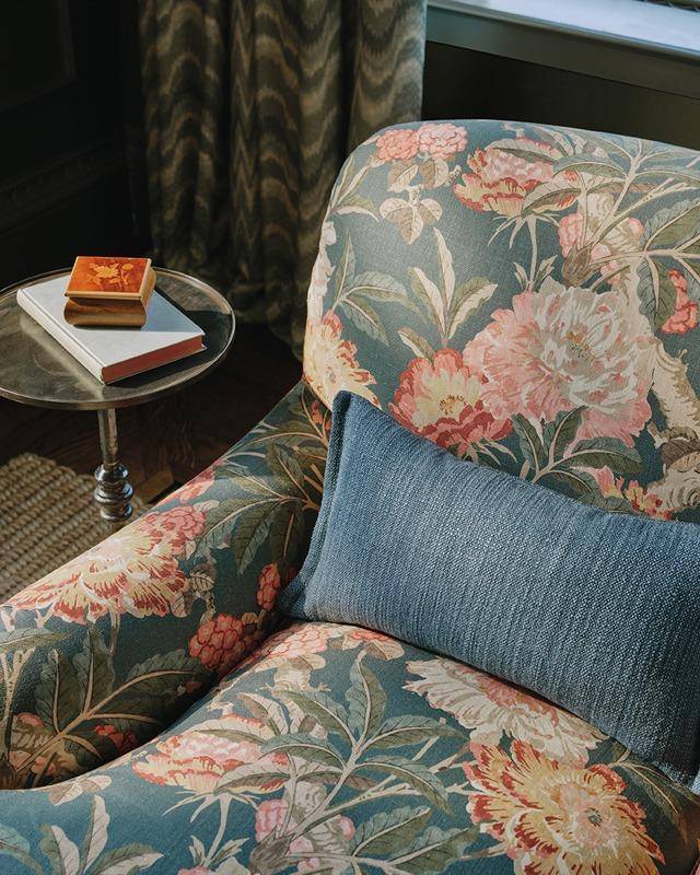 Colefax and Fowler Pendine | Floraler Vorhangstoff
