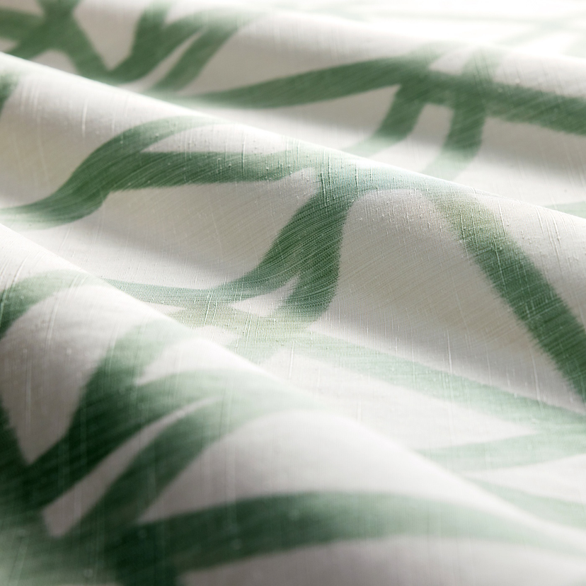 Harlequin Sumi Ikat - Dekostoff mit handgedruckter Optik
