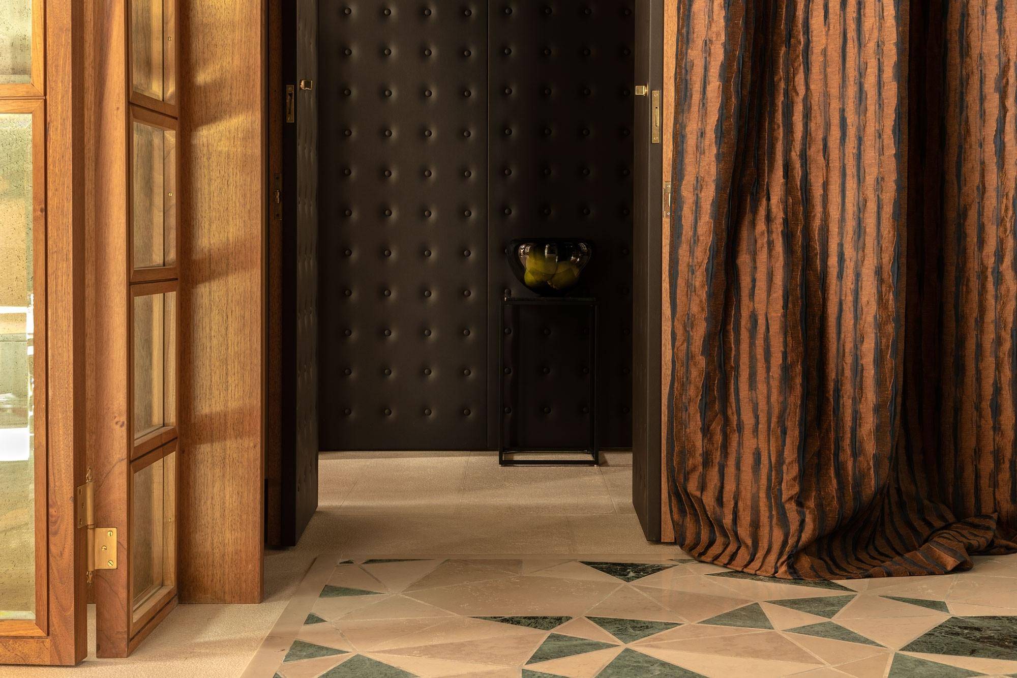 Fischbacher 1819 Linares