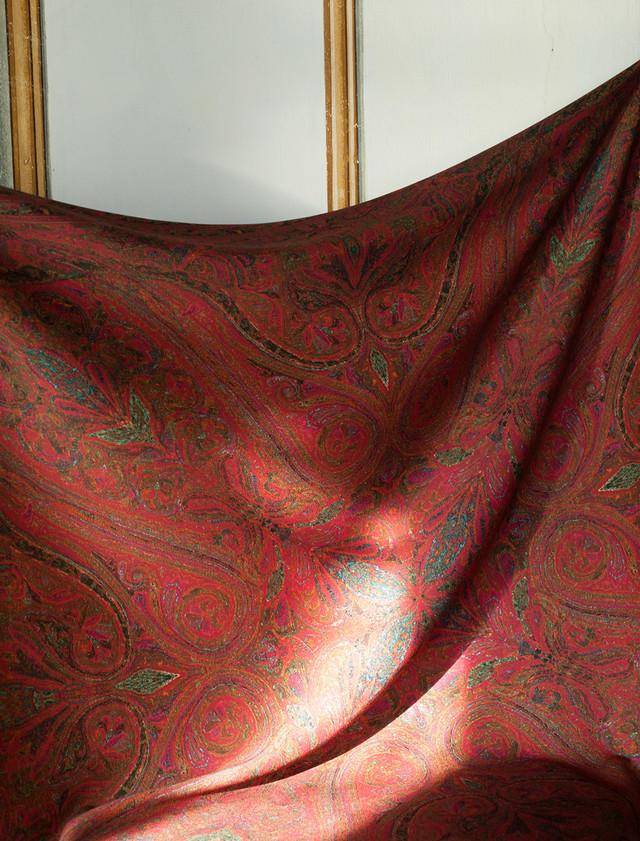 Dedar Paradiso Paisley
