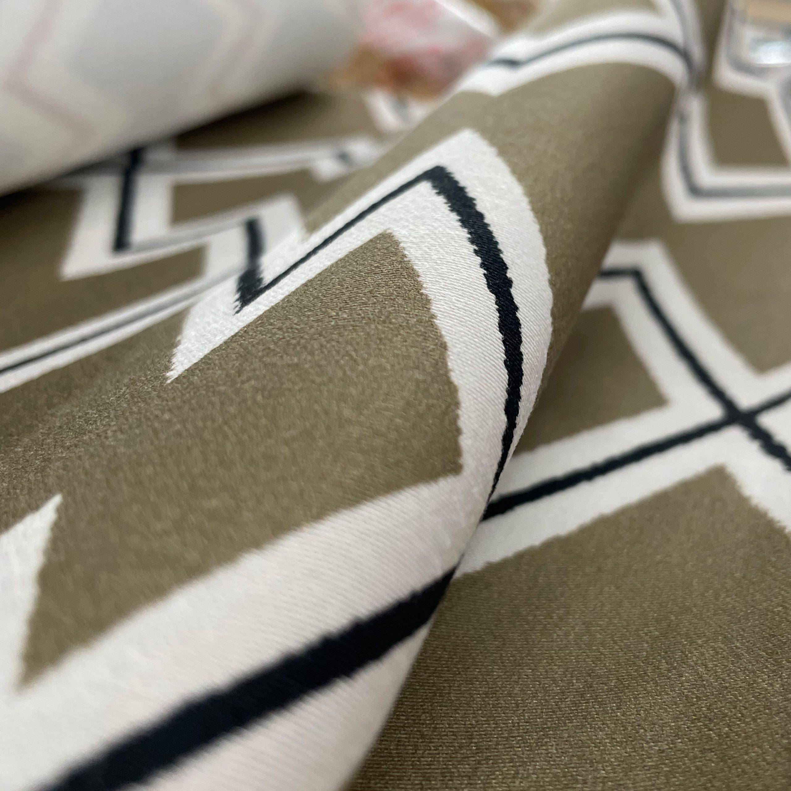 Gastón y Daniela Hayami