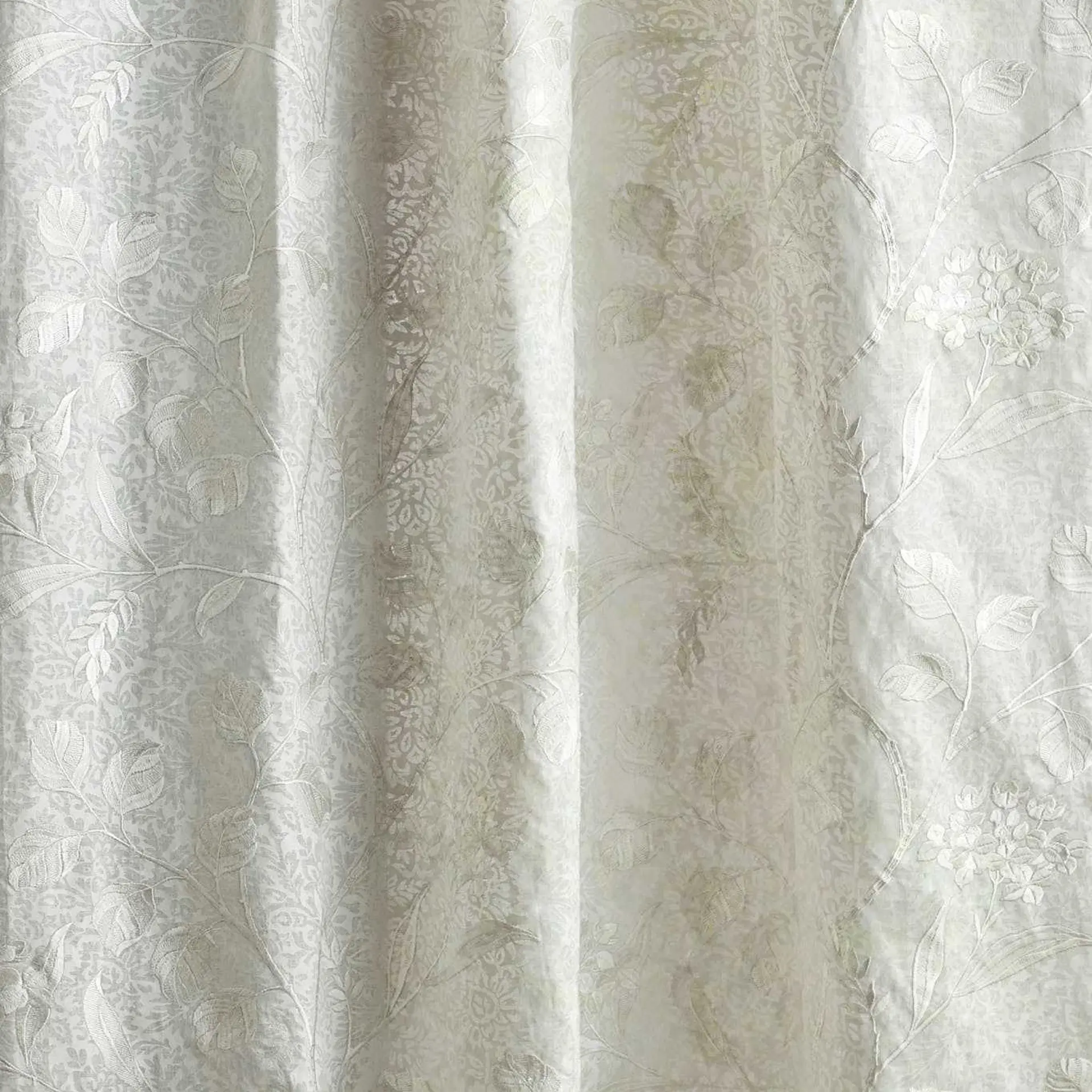 Sanderson Monterey Bloom