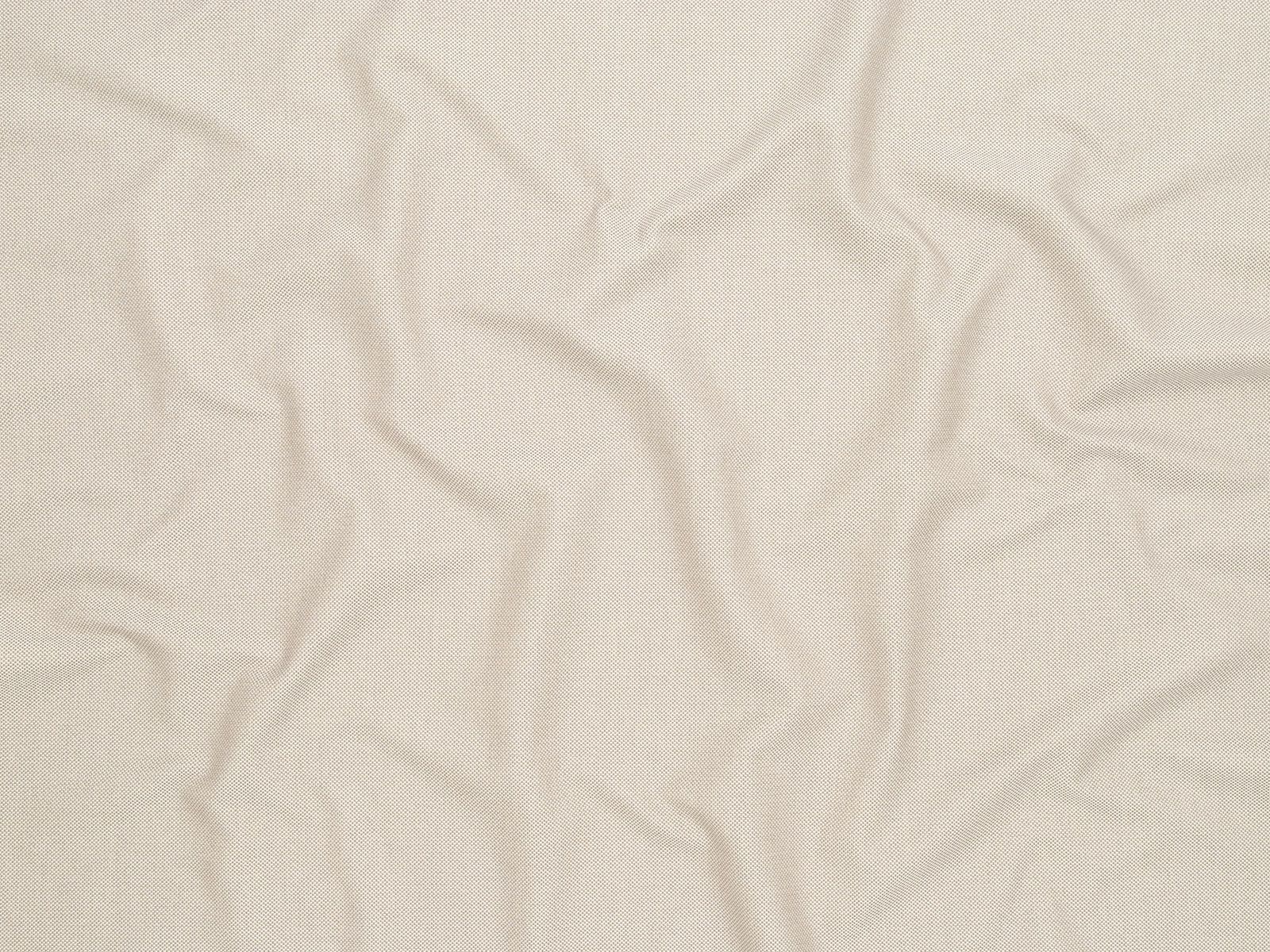 922
