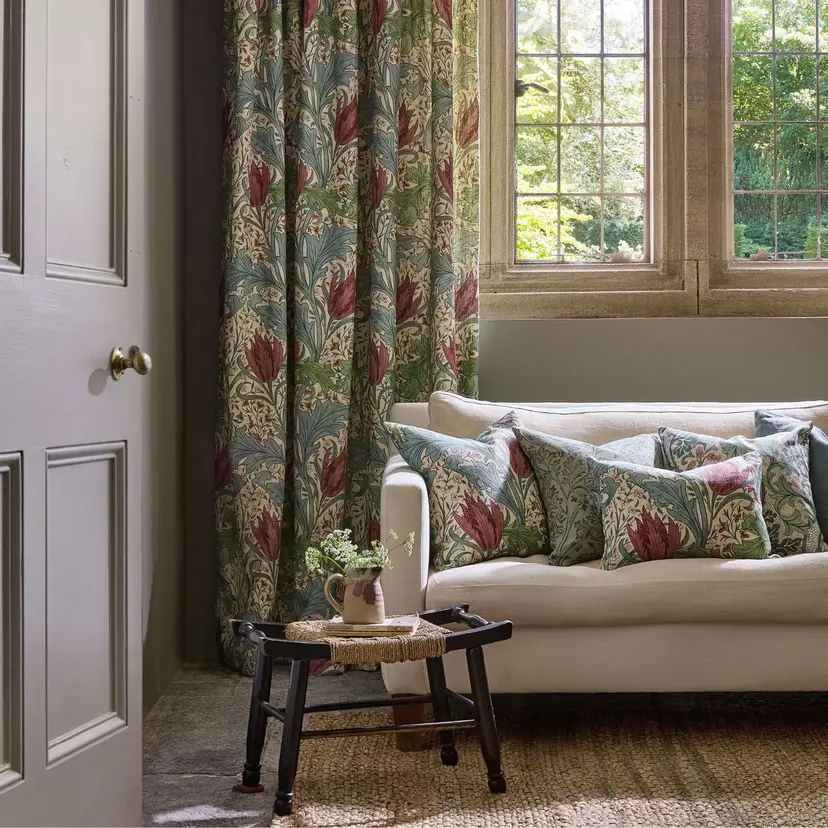 Morris & Co Lent Lily 