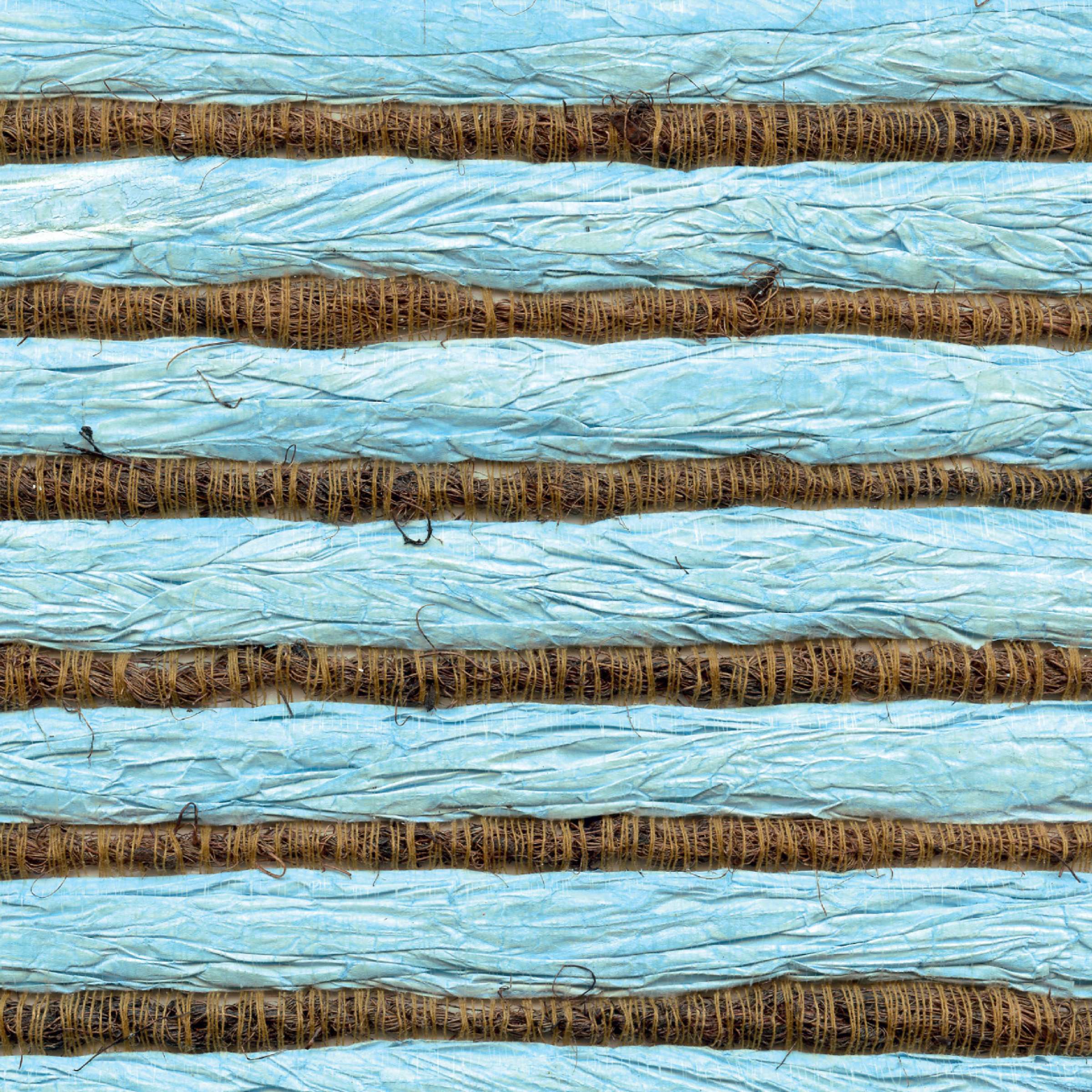 Baignée dans les eaux turquoises