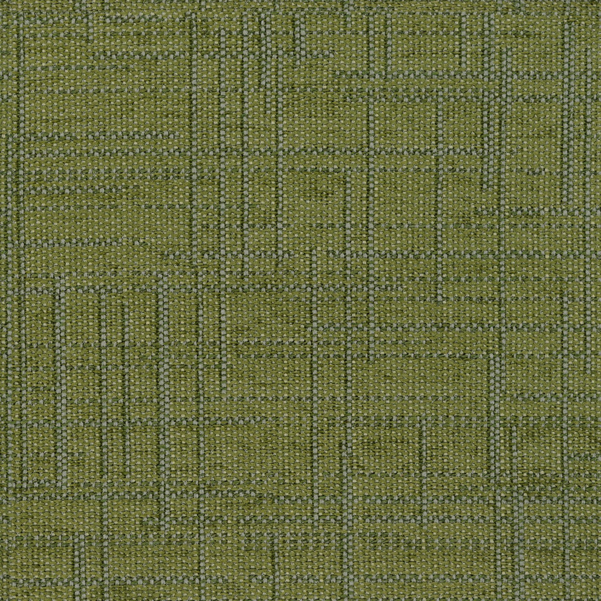775