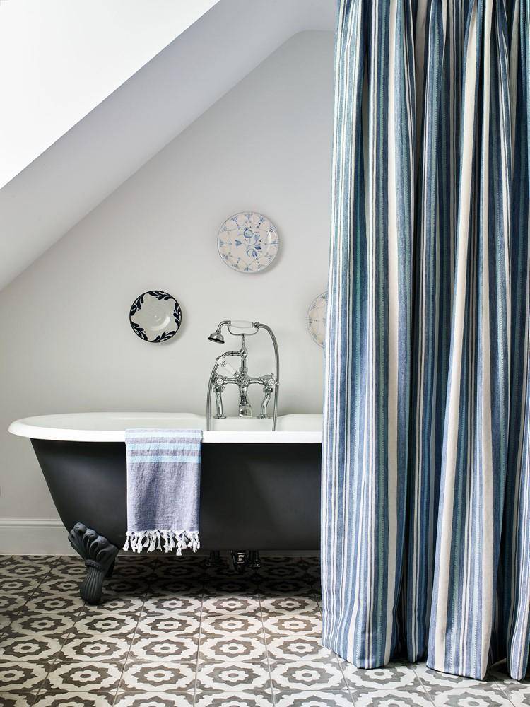 Jane Churchill Tulsi Stripe