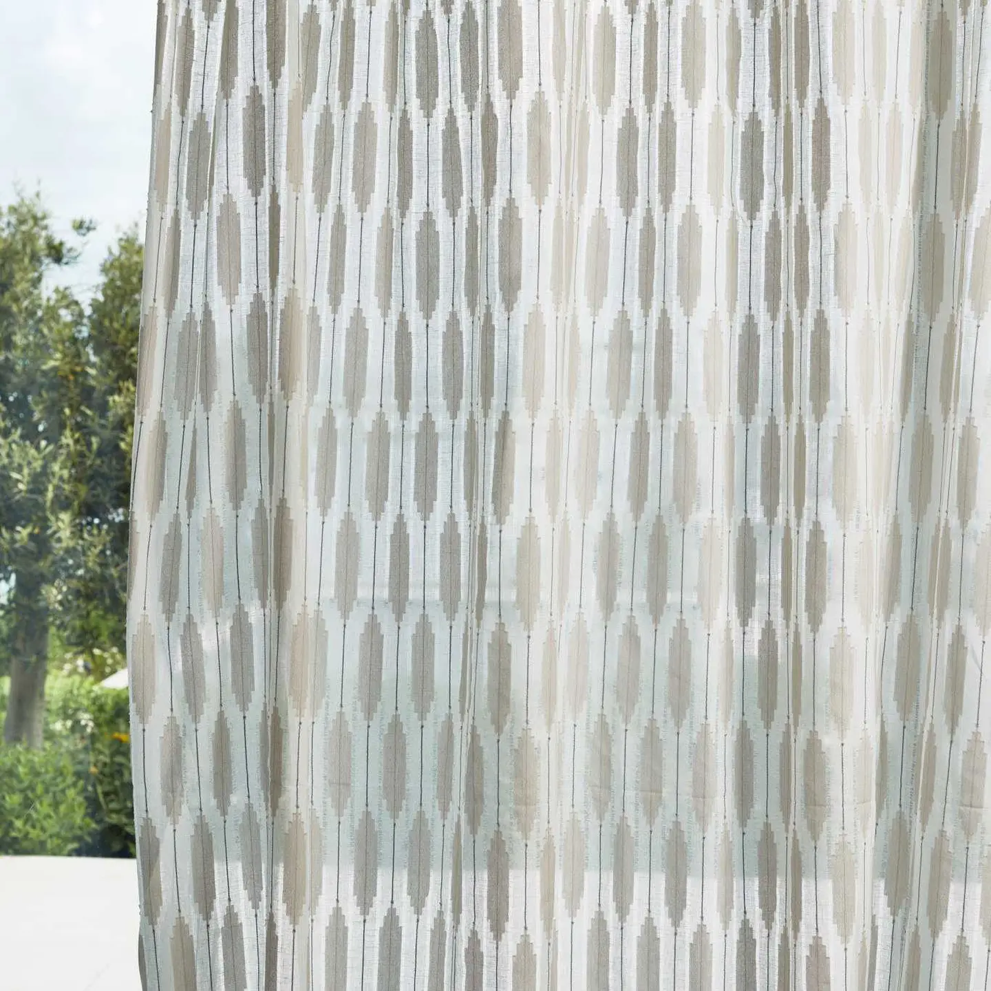 Harlequin Alto Sheer 