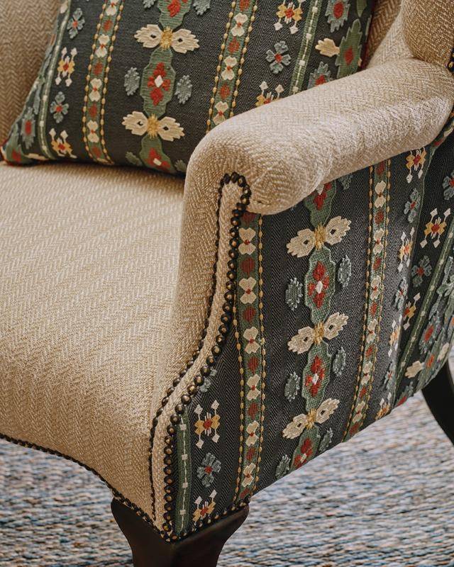 Colefax and Fowler Pembury | Dekostoff mit geometrischer Stickerei