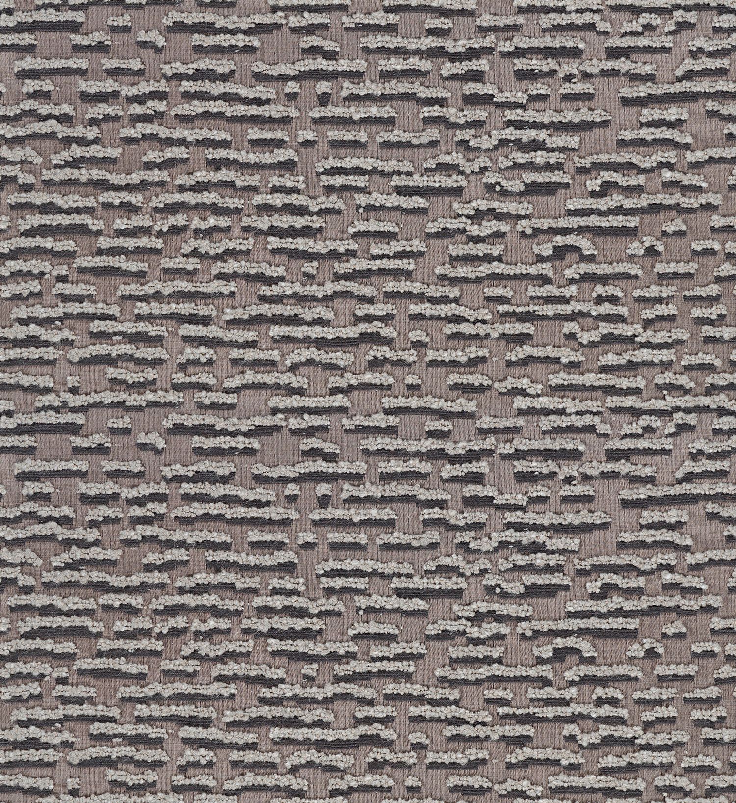 895