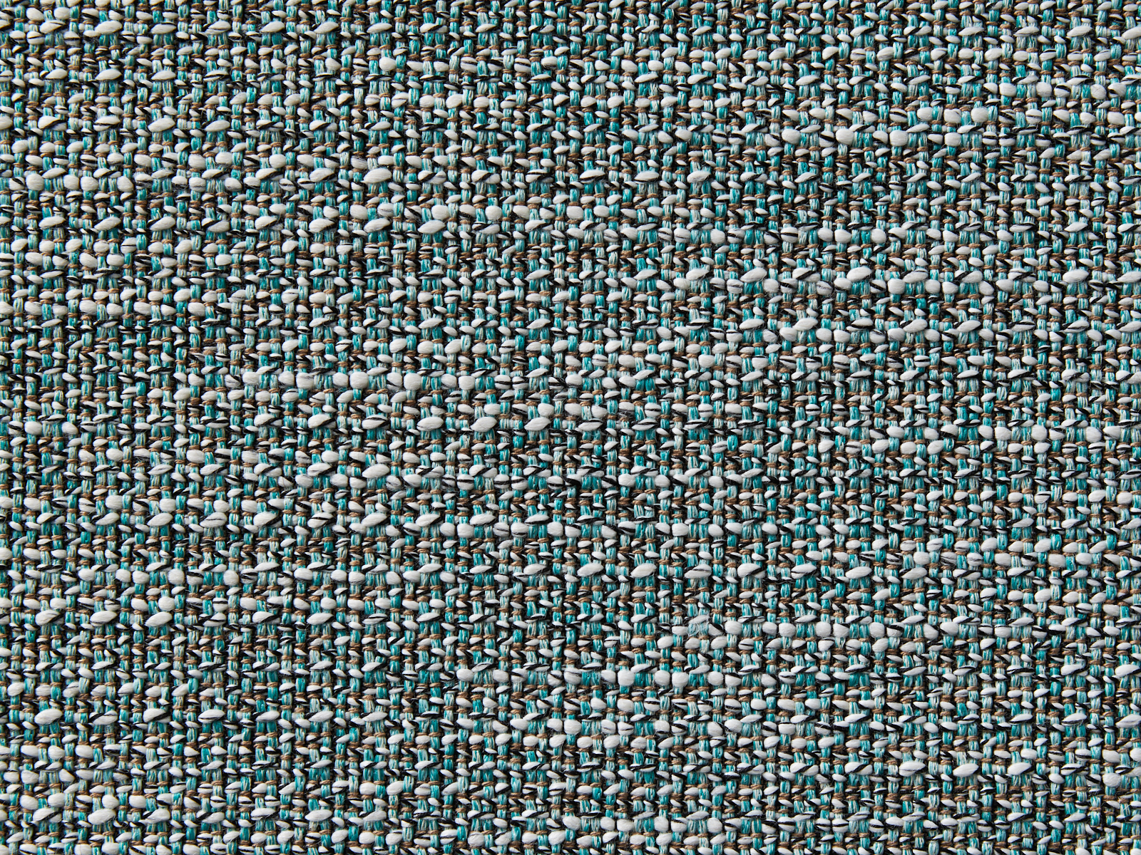 665