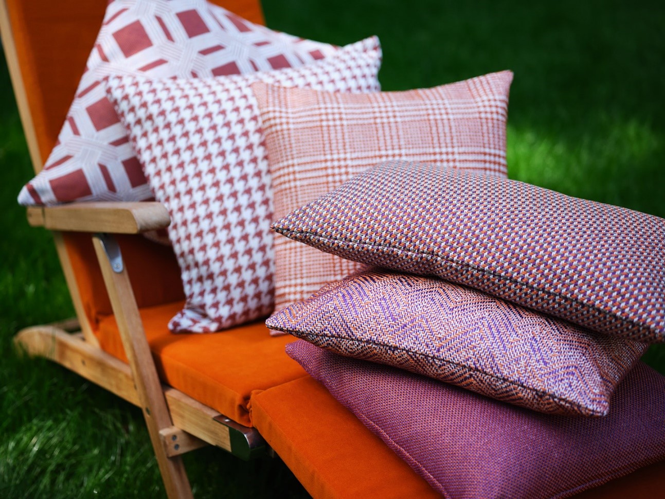 Outdoor Stoffe – Ideale Stoffe für den Einsatz auf Balkon, Garten oder Ihrer Terrasse